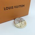 Louis Vuitton Pins & brooches Brown Metal ref.44606 - Joli Closet