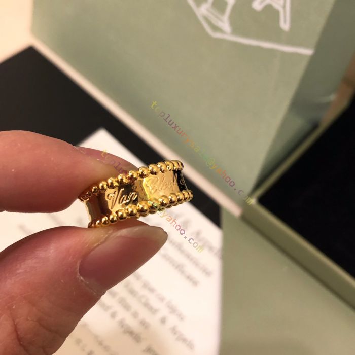 Monogram” ring signed Louis Vuitton in yellow gold and pearls