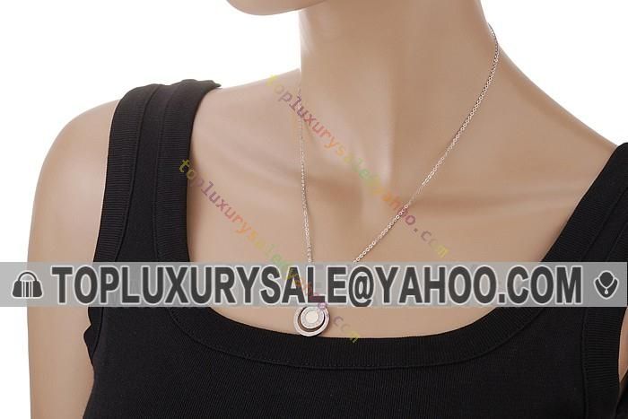 Louis Vuitton LV Edge Necklace MM Gold in Gold Metal - US